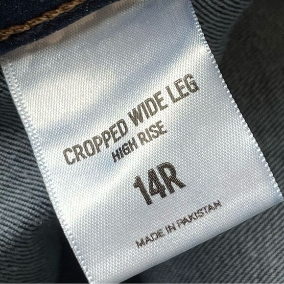 Express Jeans Size 14 Cropped Wide Leg High Rise Jeans with Button Fly - Picture 8 of 9